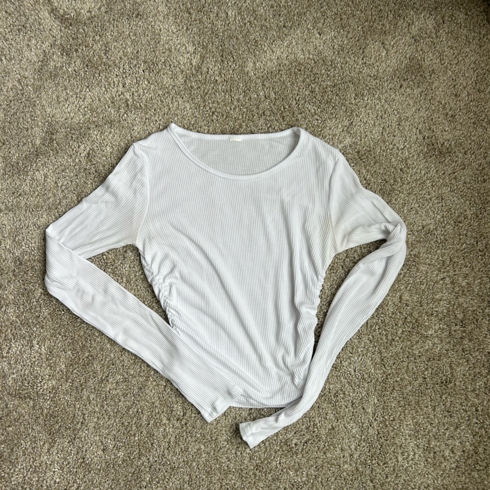 ALO Yoga White Ribbed Top